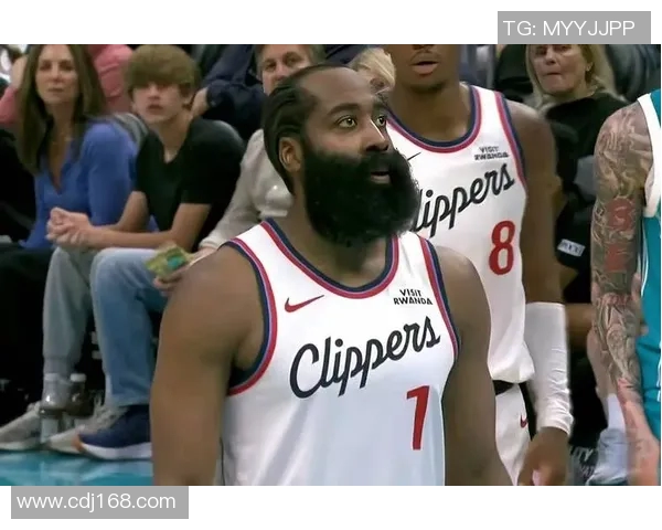 快船大胜黄蜂终结3连败：哈登55+7+10三分刷纪录 保罗神迹历史首人