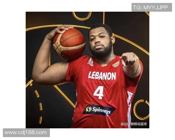 斯佩尔曼强势摘下前场篮板，单手重扣砸下两分！以城之名竞由新生