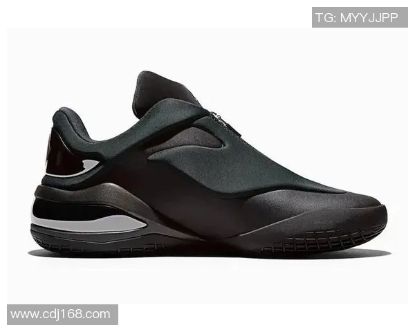 雪白！亚历山大一代的新配色将于1月3日发布，今天他也上脚亮相了